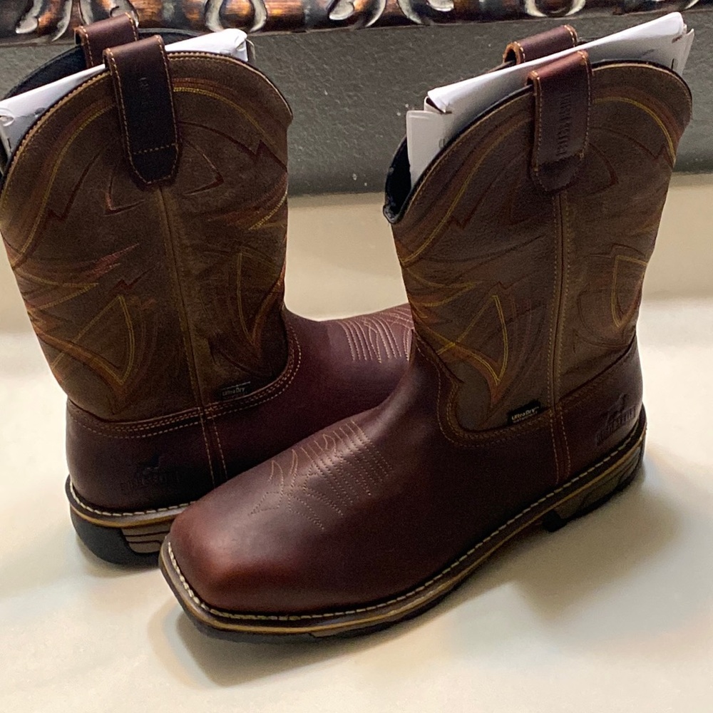 Brand New 11” Pull on Tribal print steal toe work boots
